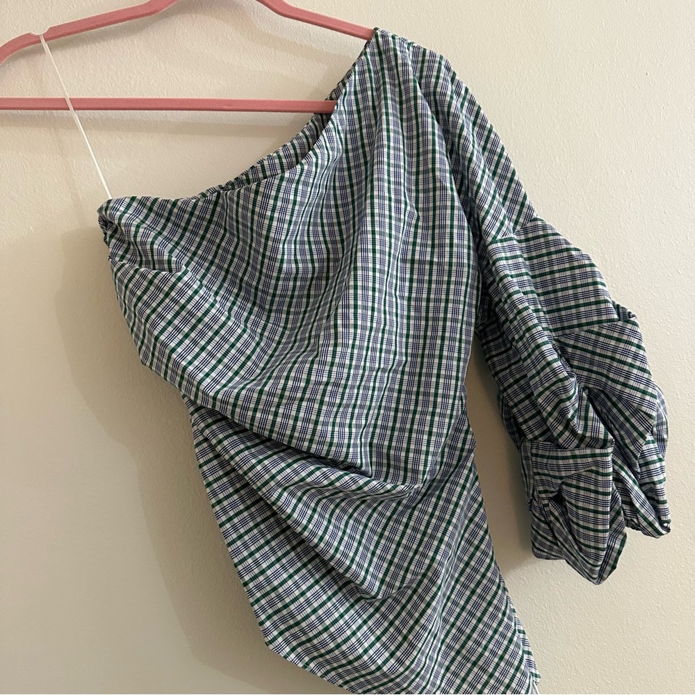Petersyn One Shoulder Ruffle Blouse - Picture 7 of 10